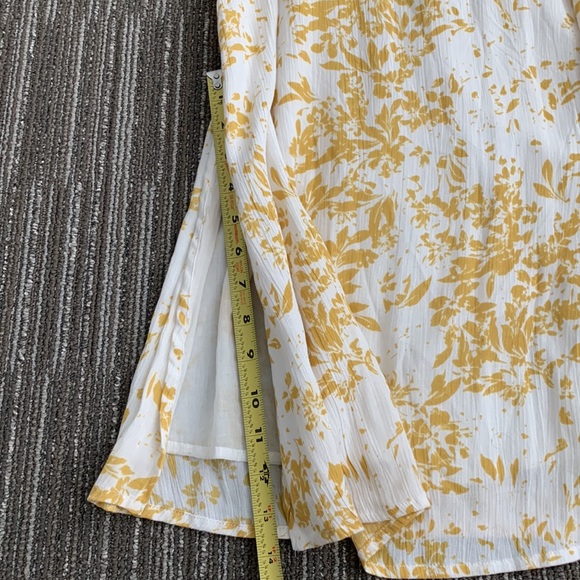 Beautiful Floral Dress - Picture 12 of 15